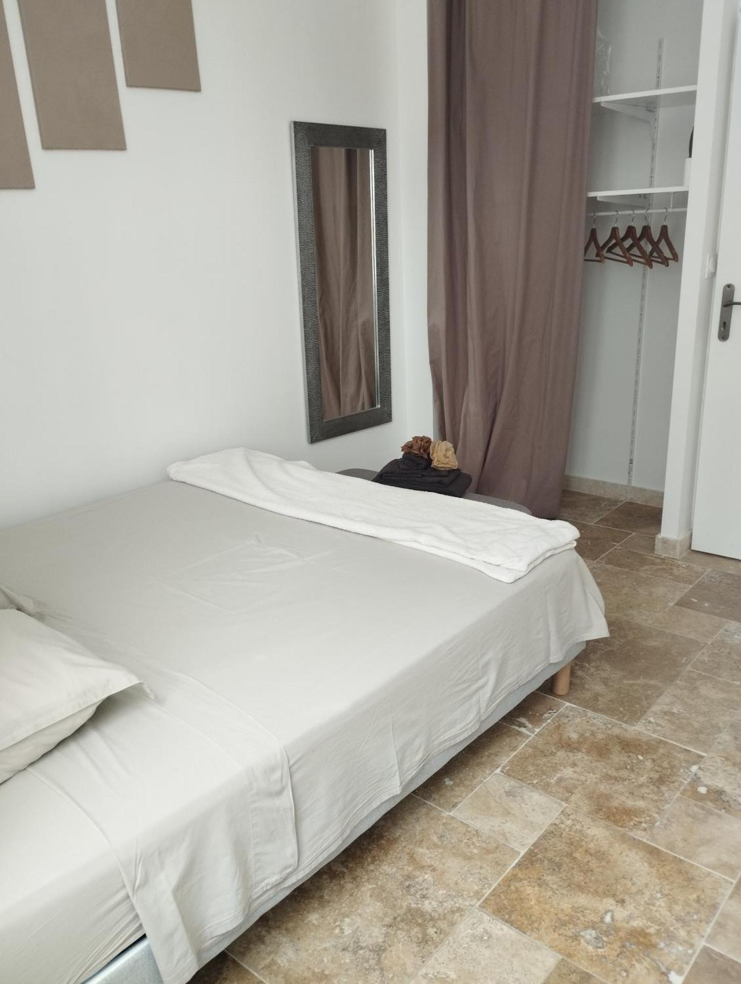Appartement Lumineux En Rdc Bourgoin-Jallieu Exterior foto